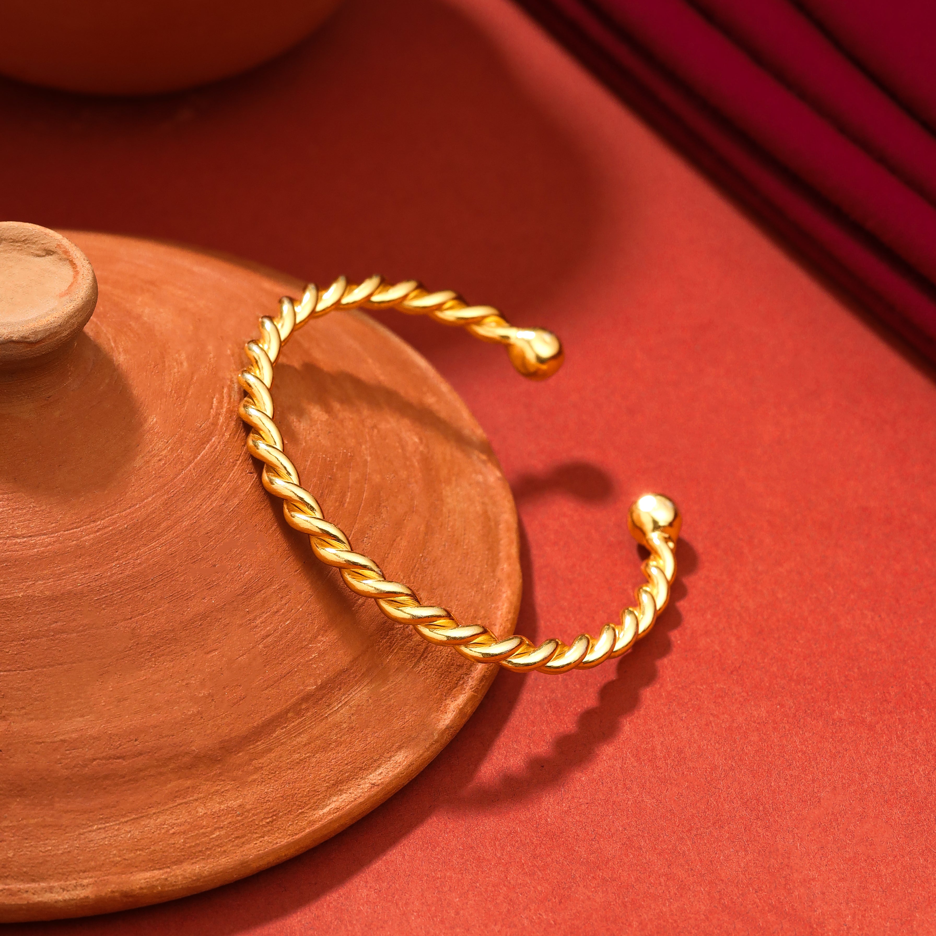 Twisted Gold bangle Twisted Gold bangle