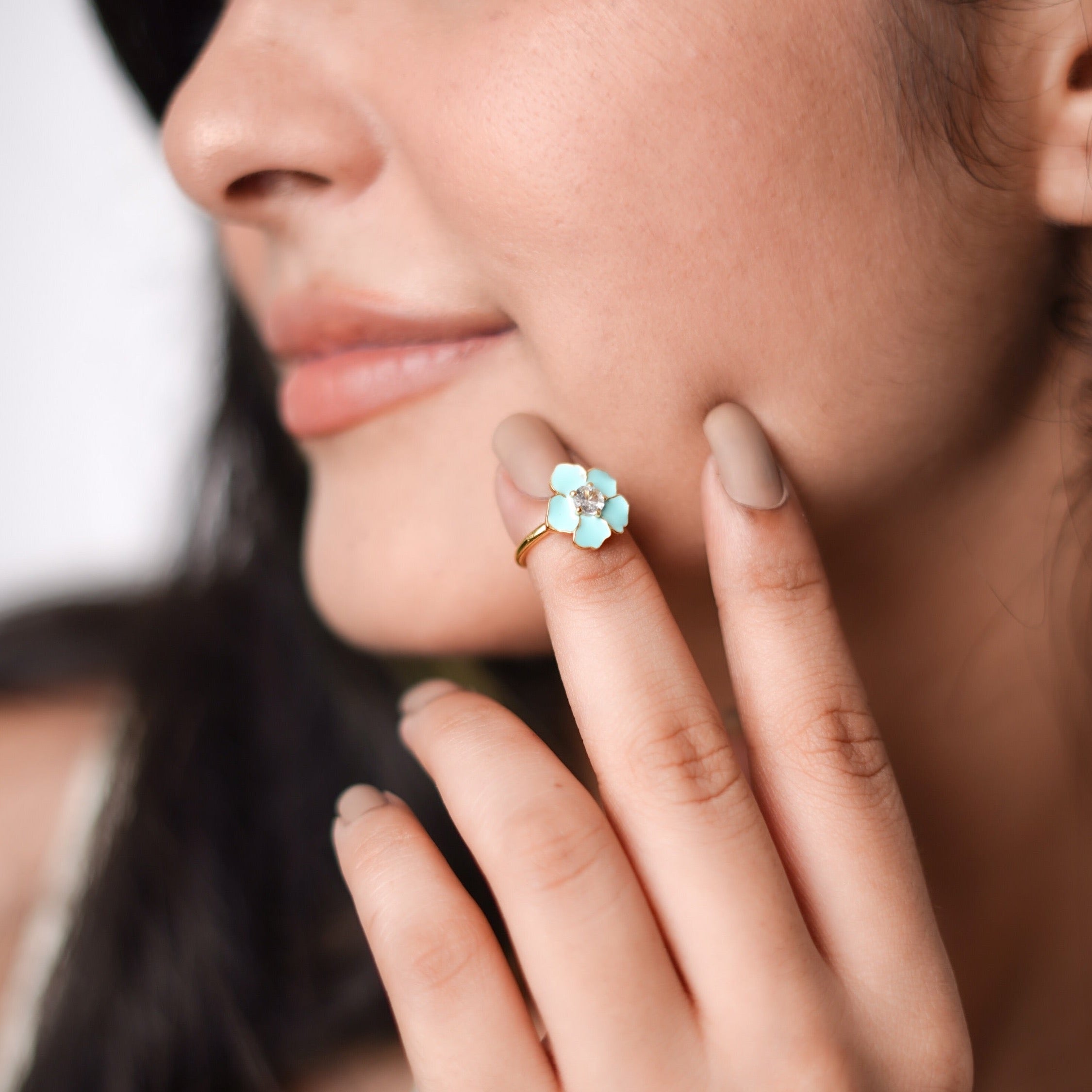 Bloom Charm Midi Ring Bloom Charm Midi Ring