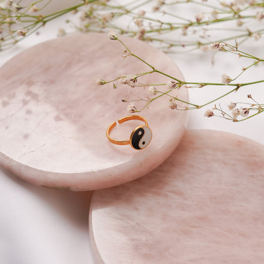 Ying Yang Ring