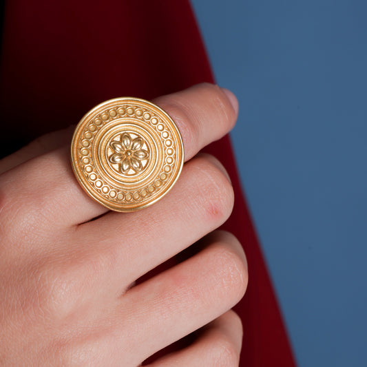 Classic Ring Medallion