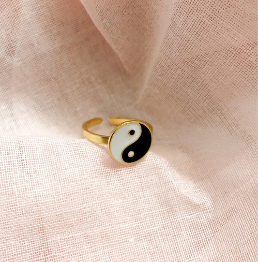 Ying Yang Ring